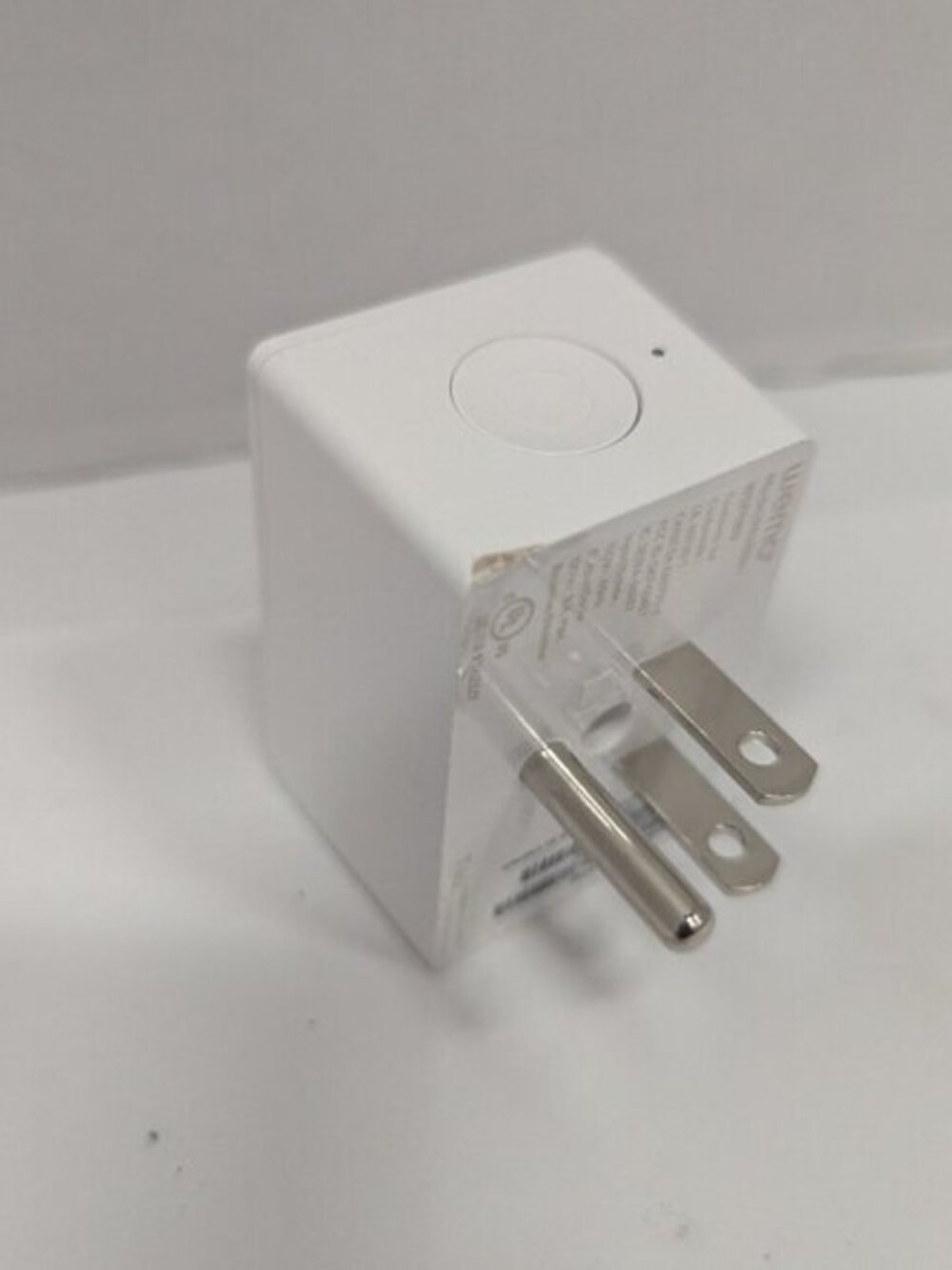 Wemo WSP080 WiFi Smart Plug | HomeKit, Alexa, Google Compatible – Space-Saving